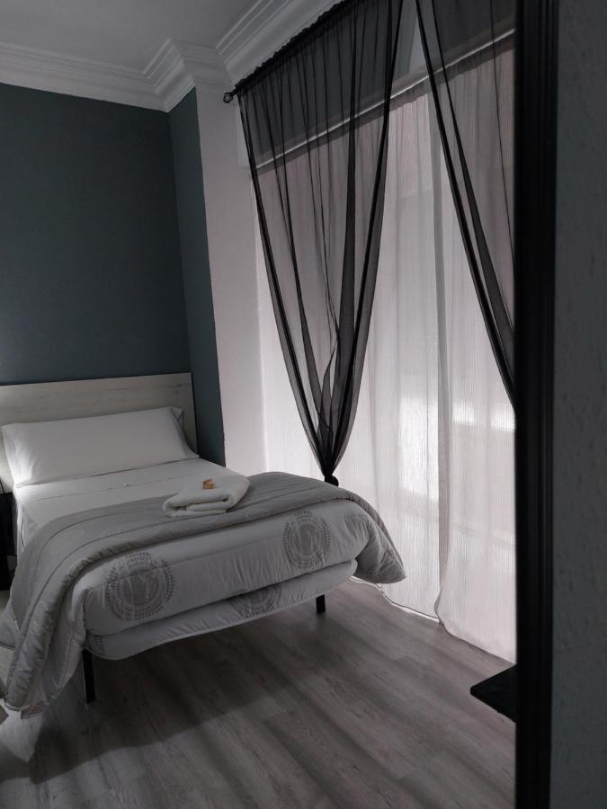 Pension Saint Mateo Logroño Exteriör bild