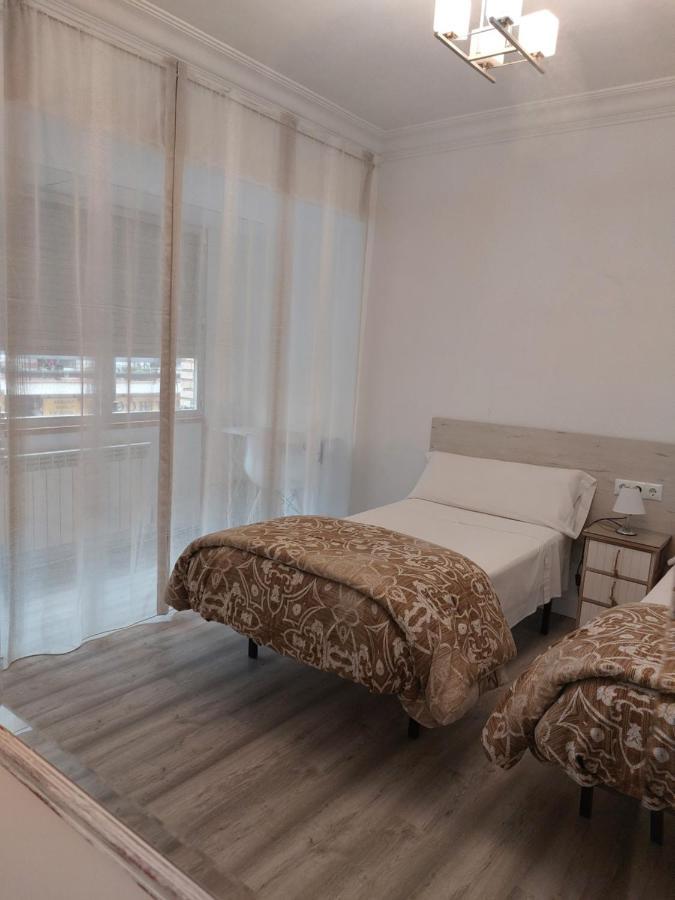 Pension Saint Mateo Logroño Exteriör bild